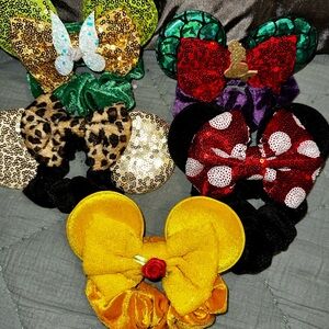 5 Disney ears with bow scrunchies, new, women’s or Kids